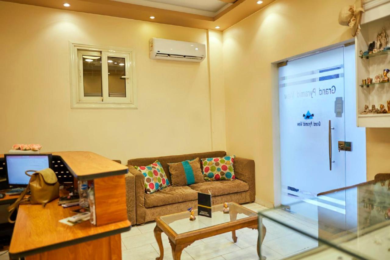 Grand Golden Pyramids View Hotel Kafret el-Gabal Esterno foto
