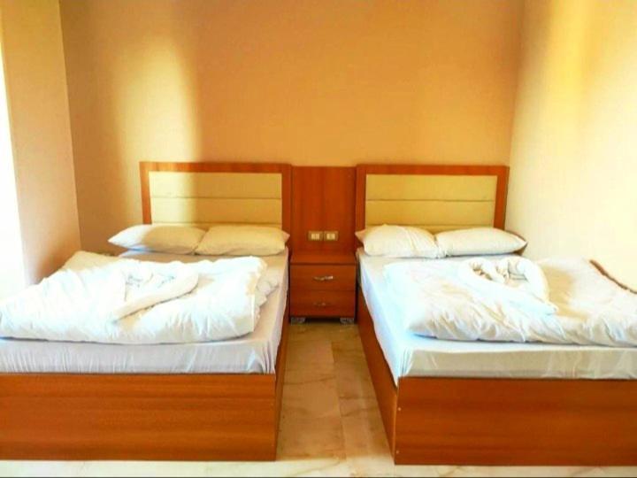 Grand Golden Pyramids View Hotel Kafret el-Gabal Esterno foto