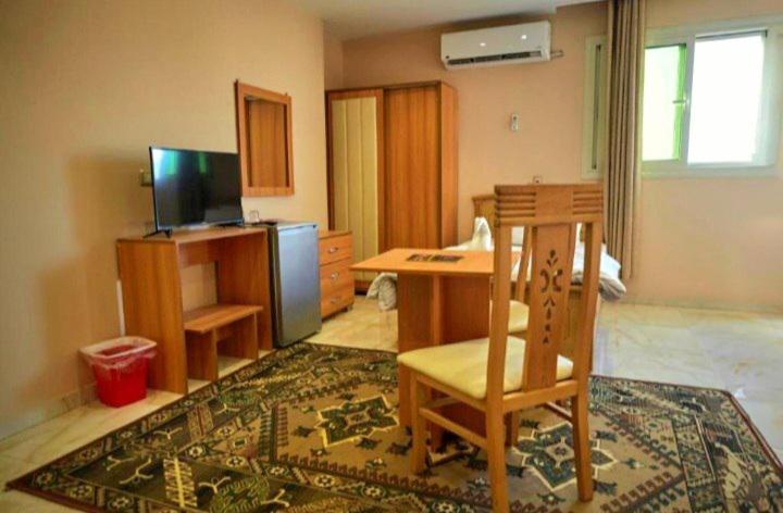 Grand Golden Pyramids View Hotel Kafret el-Gabal Esterno foto