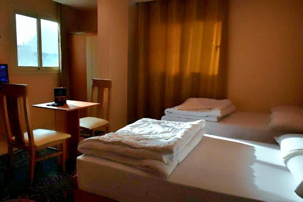 Grand Golden Pyramids View Hotel Kafret el-Gabal Esterno foto