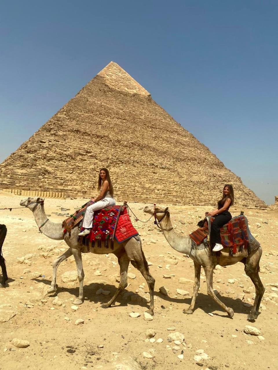 Grand Golden Pyramids View Hotel Kafret el-Gabal Esterno foto