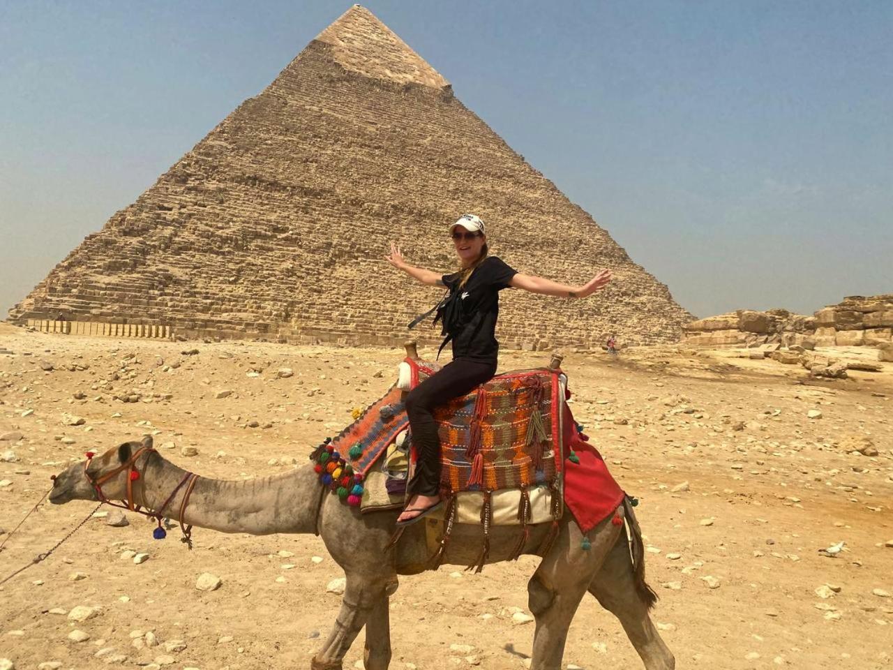 Grand Golden Pyramids View Hotel Kafret el-Gabal Esterno foto