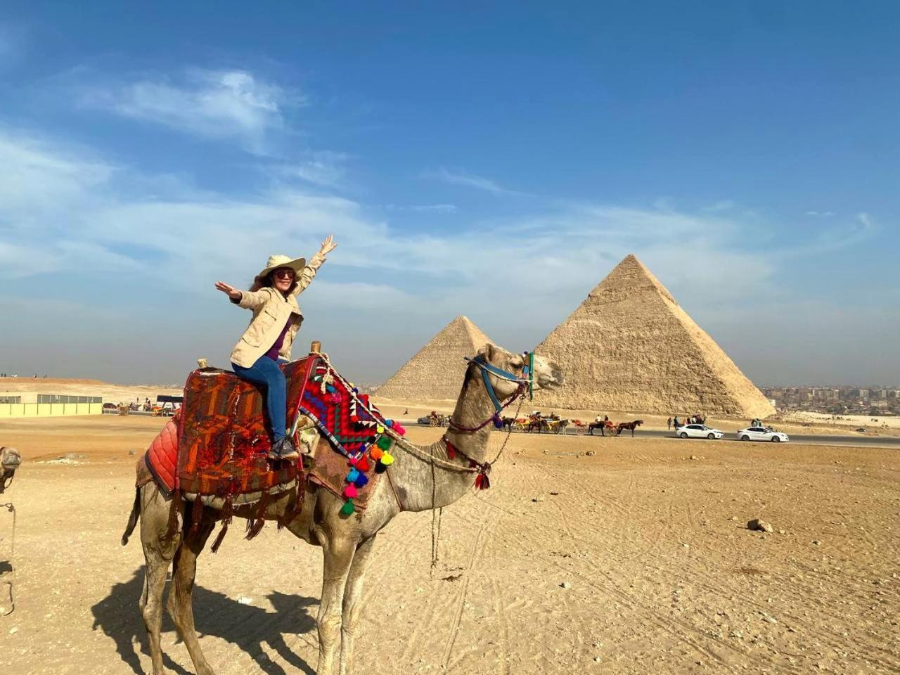Grand Golden Pyramids View Hotel Kafret el-Gabal Esterno foto